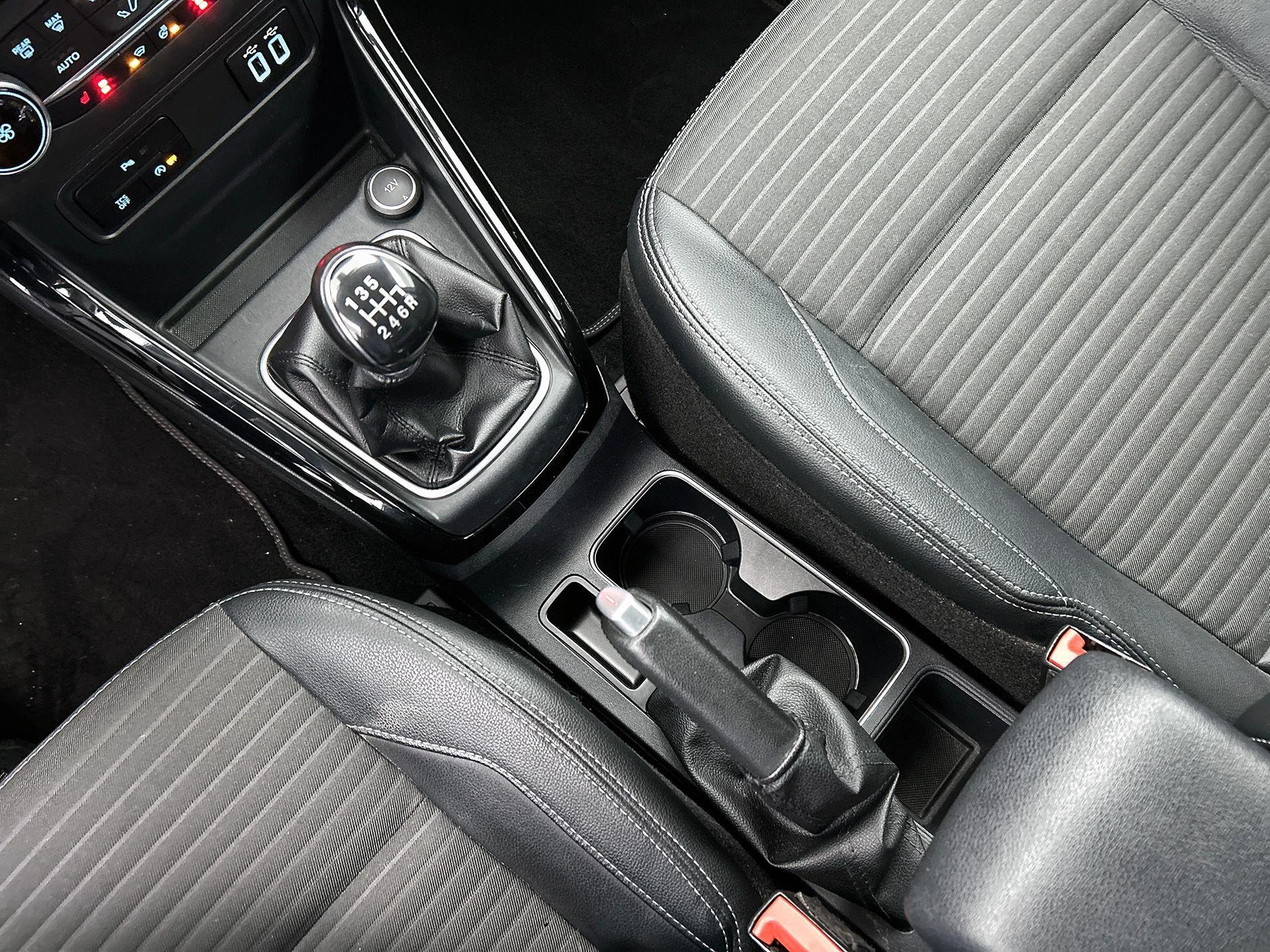 Ford-EcoSport-image-24