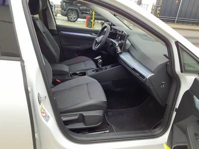 Volkswagen-Golf-image-4