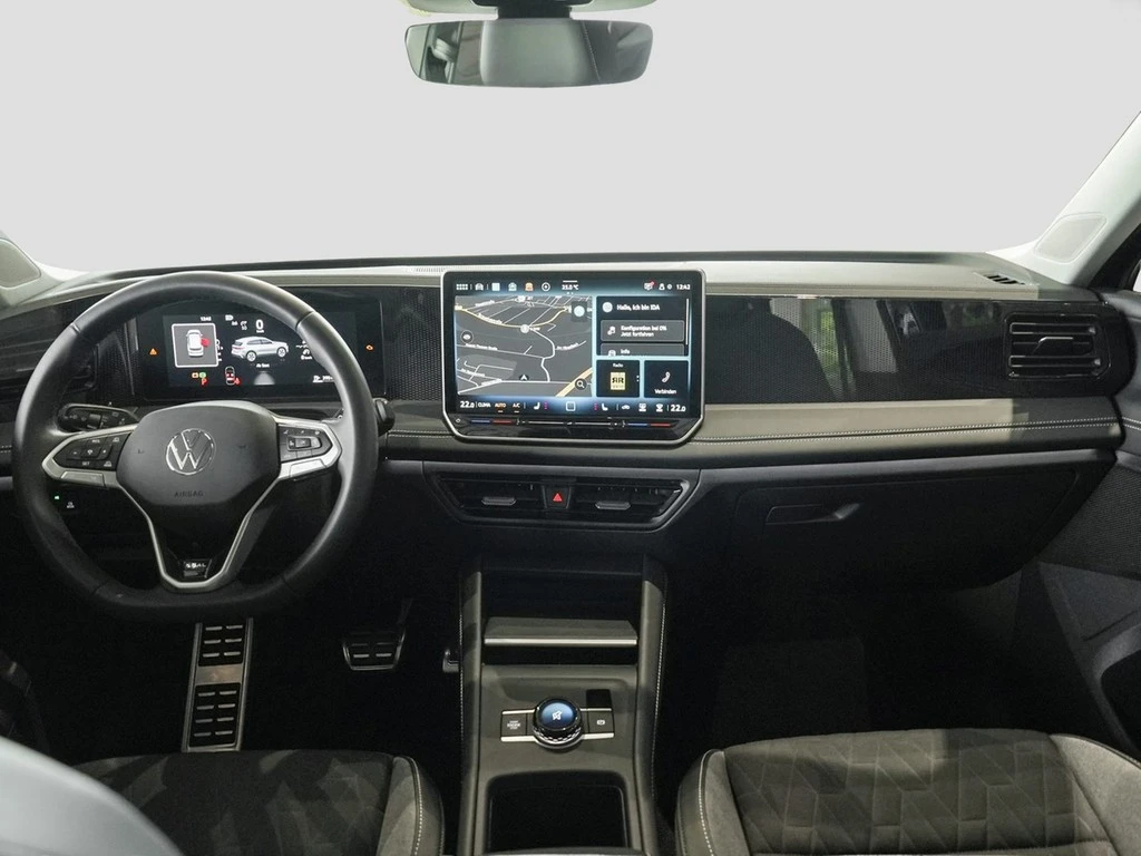 Volkswagen-Tiguan-image-11