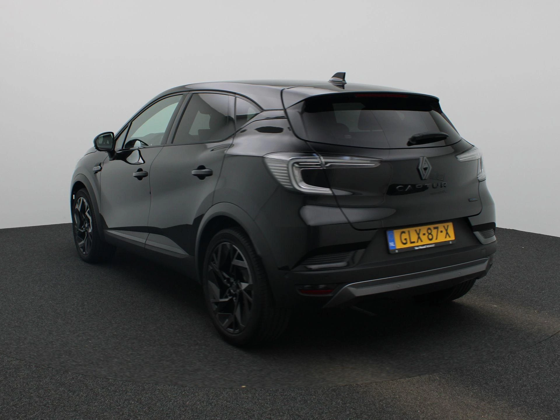 Renault-Captur-image-1