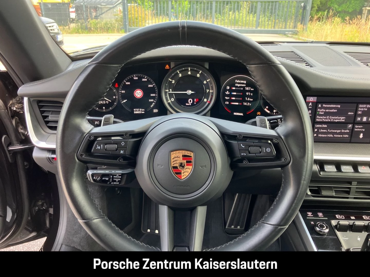Porsche 911 992 Carrera 4 Cabrio Sportabgas BOSE 21-Zoll carrera