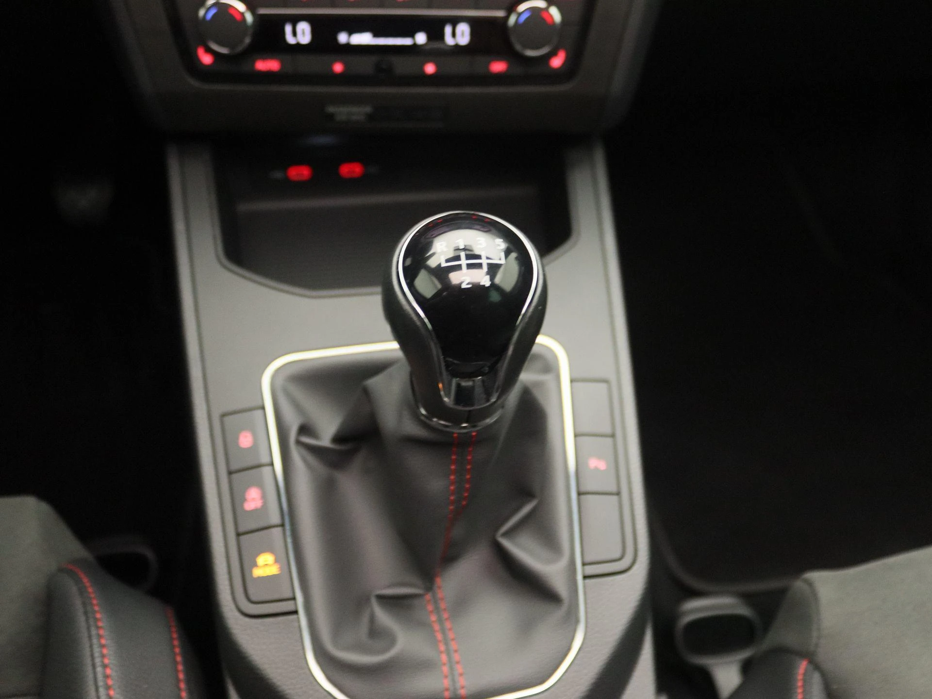 SEAT-Ibiza-image-10