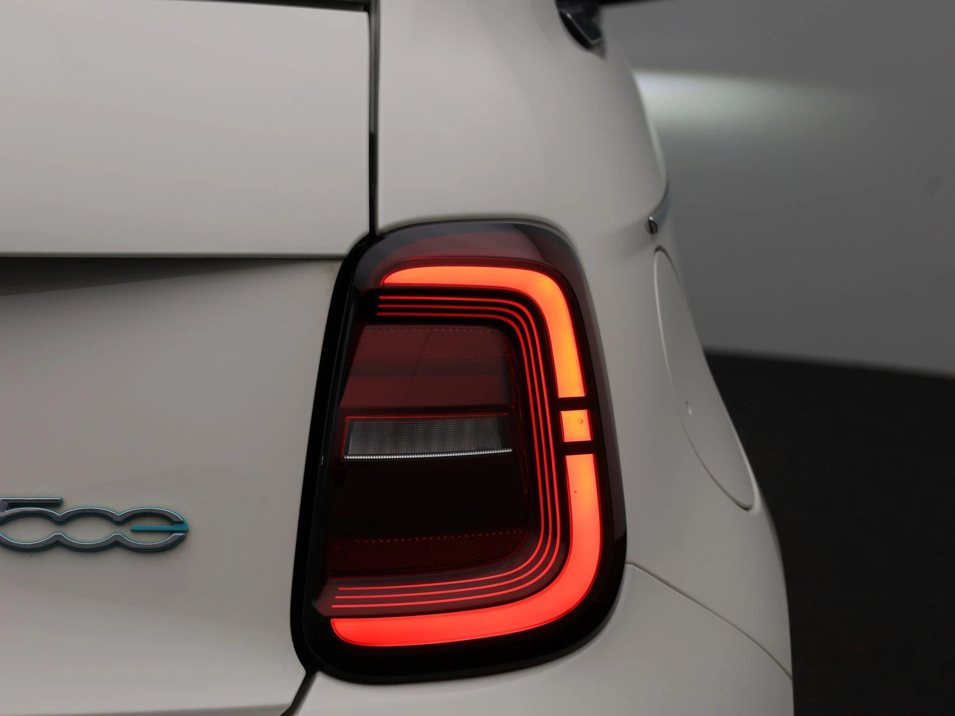Fiat-500e-image-40