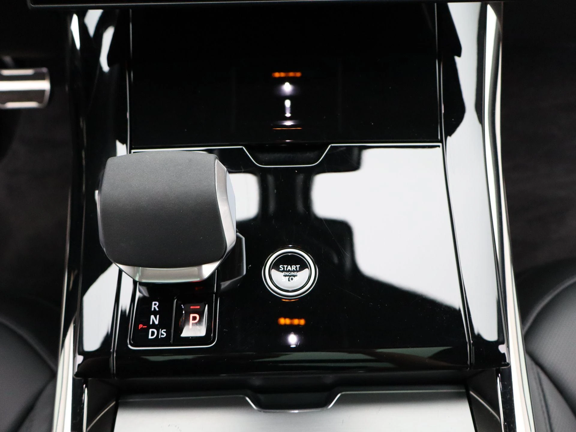 Land Rover-Range Rover Sport-image-7