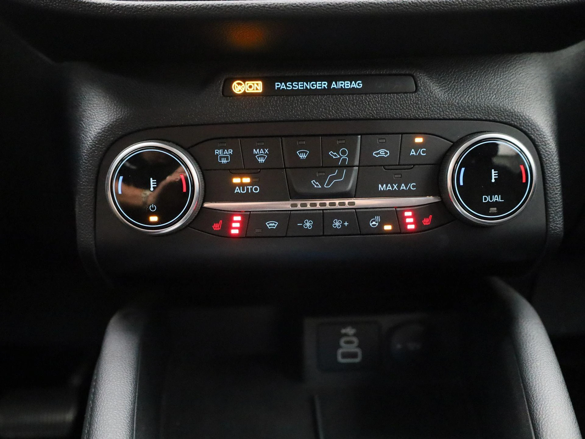 Ford Kuga 2.5i FHEV Aut. 140kW Titanium