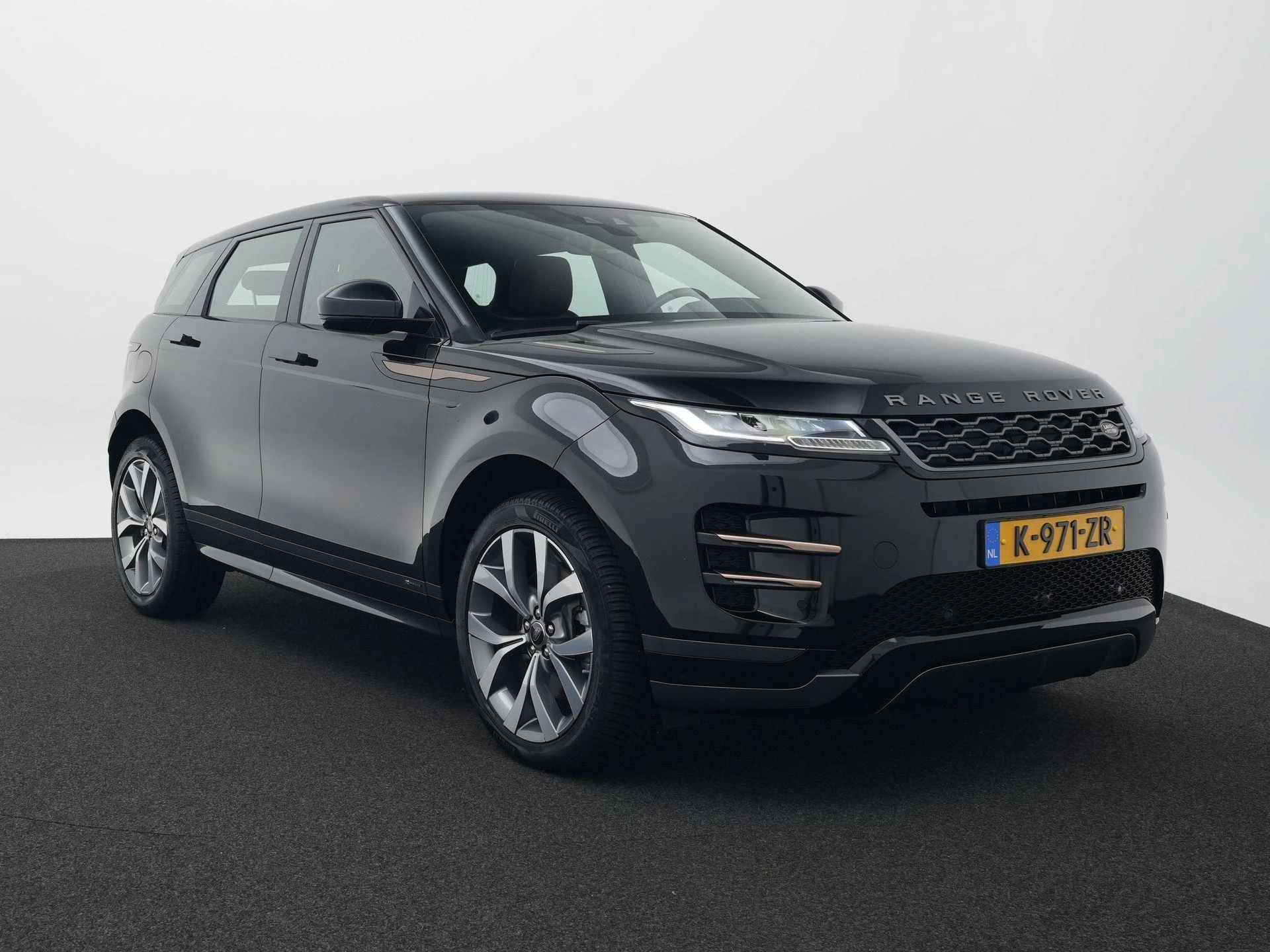 Land Rover-Range Rover Evoque-image-13