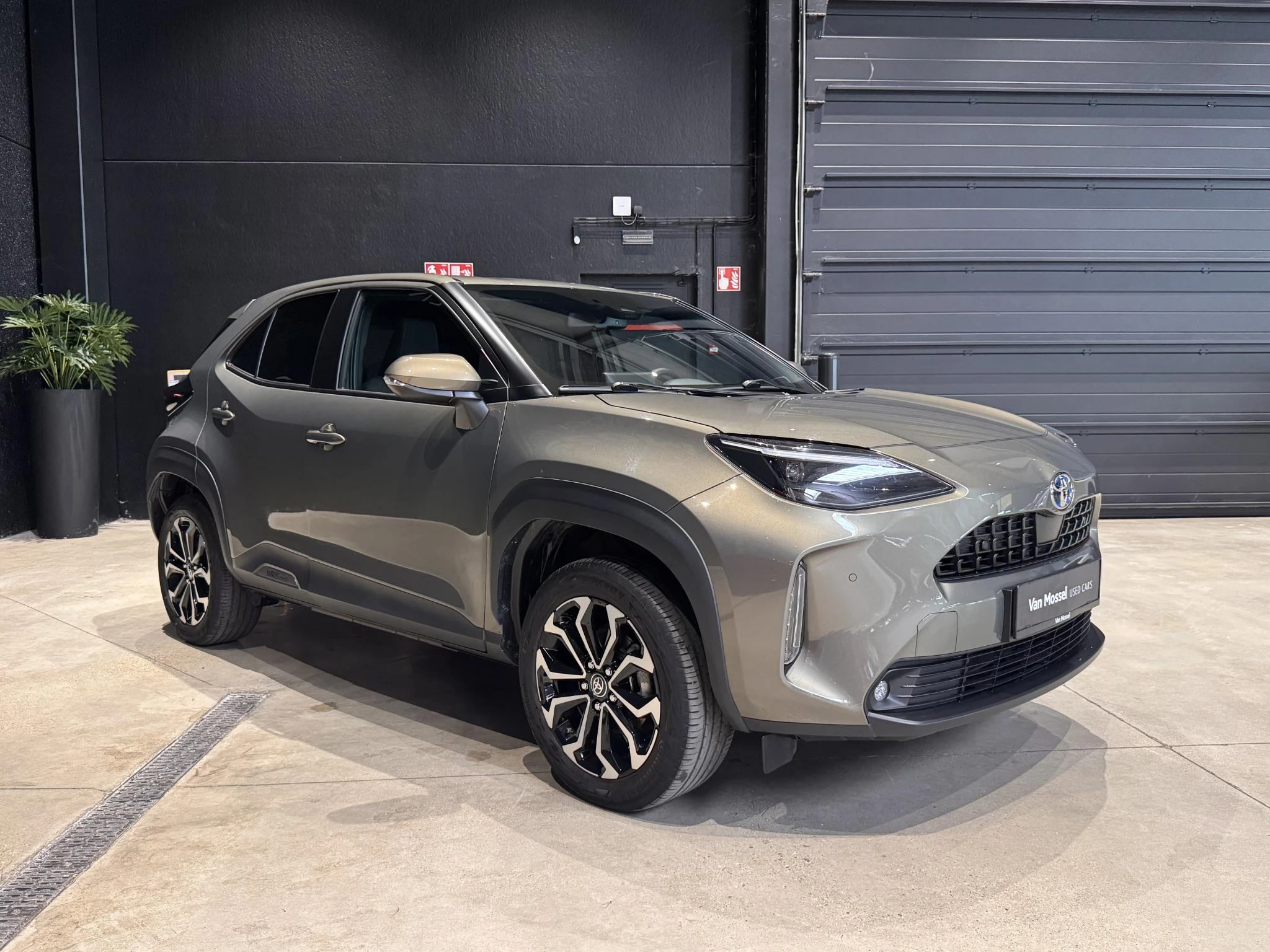 Toyota-Yaris Cross-image-2