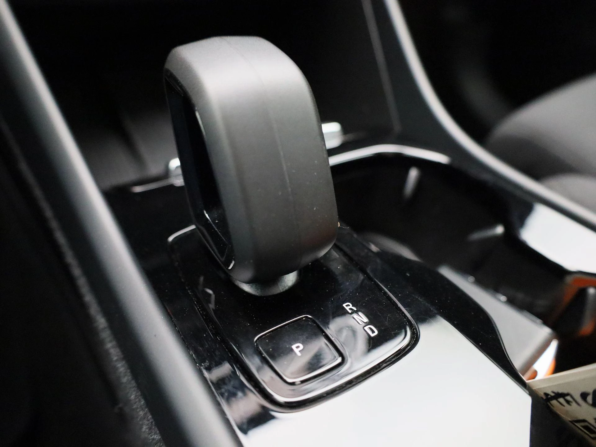 Volvo-C40-image-26