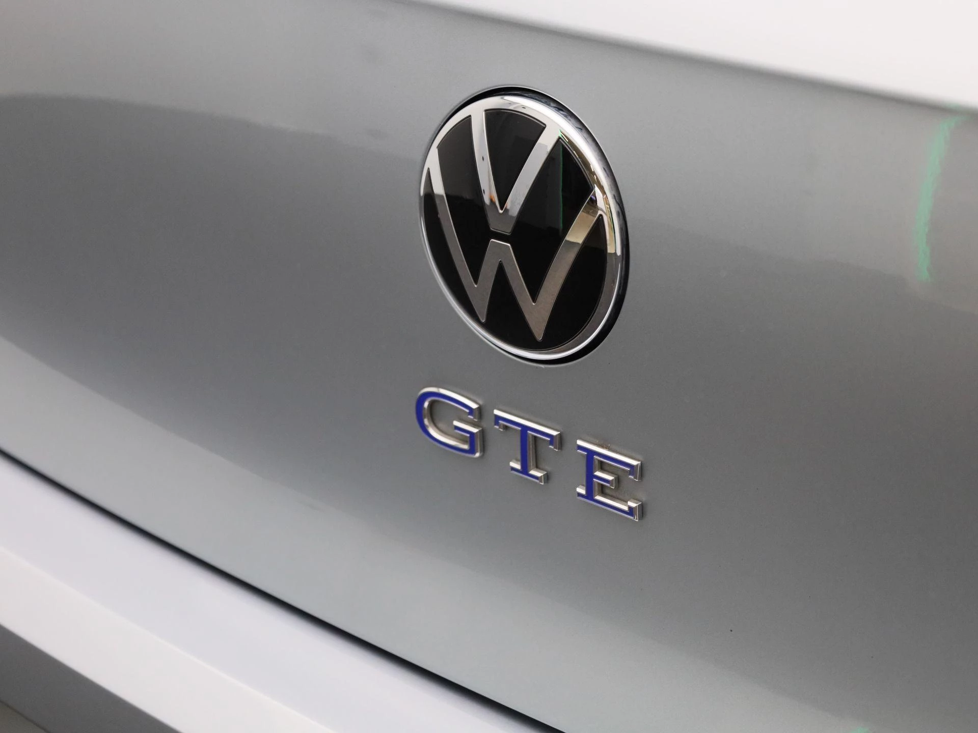Volkswagen-Golf-image-43
