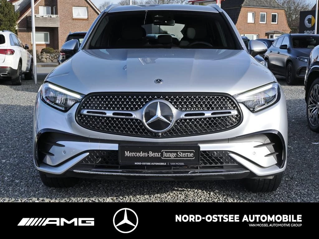 Mercedes-Benz GLC 300 d 4M AMG KEYLESS DISTRONIC MBUX SHZ AMG LineX254 GLC 300 d 4M AMG KEYLESS DISTRONIC MBUX SHZ AMG Line