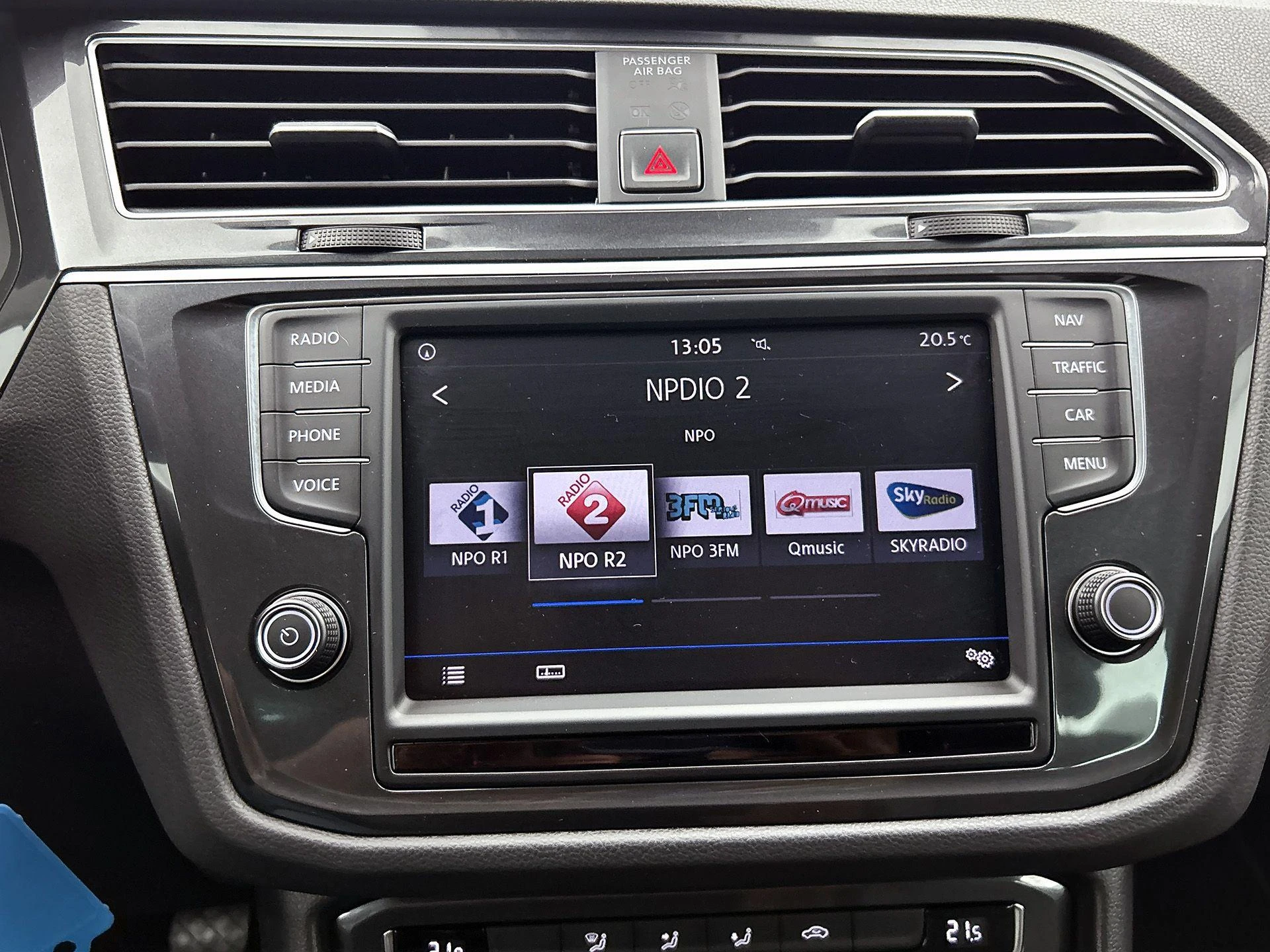Volkswagen-Tiguan-image-6