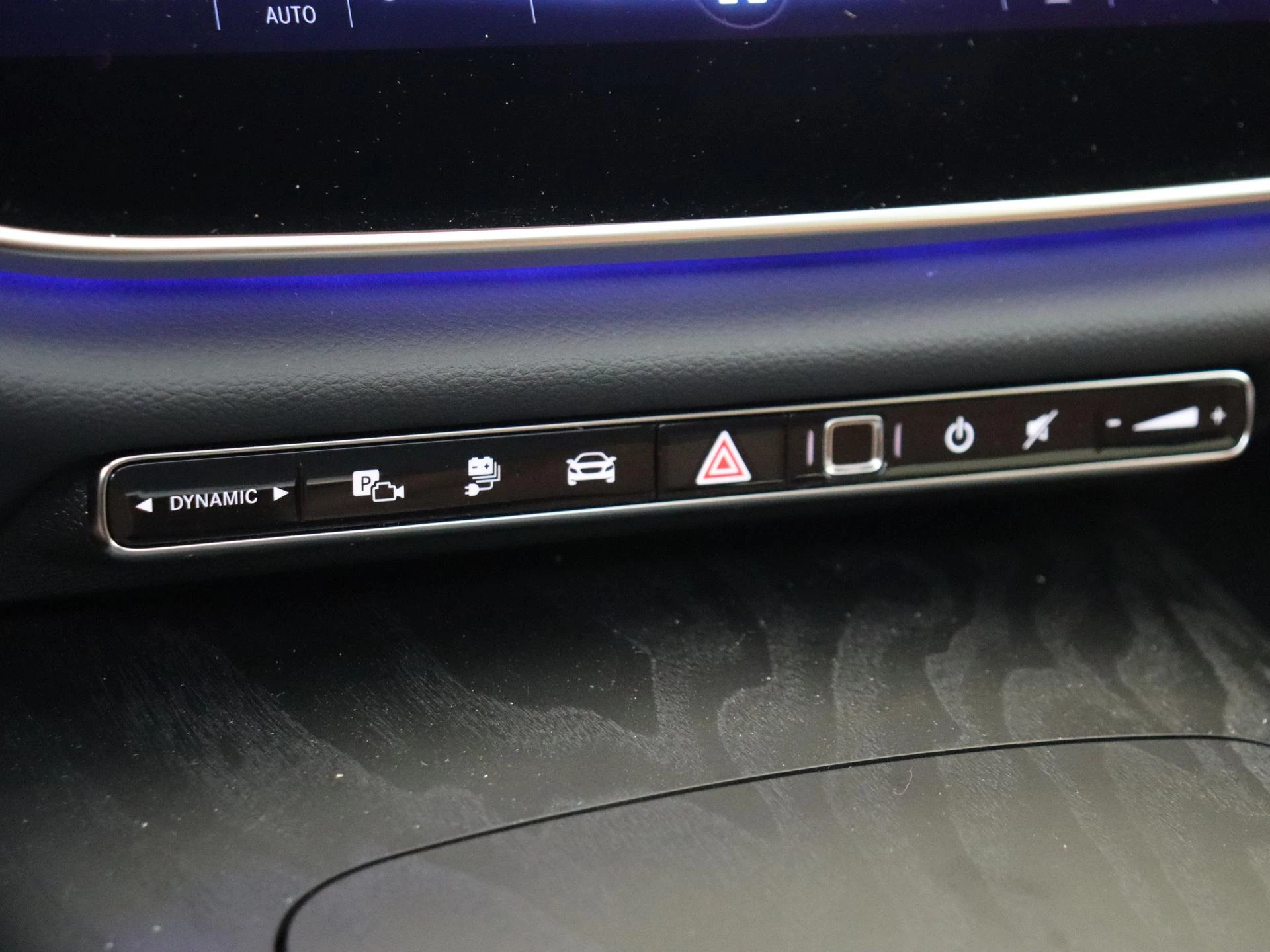 Mercedes-Benz-E-Klasse-image-21