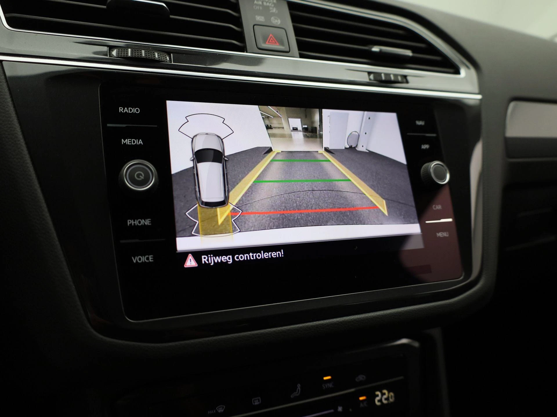 Volkswagen-Tiguan-image-34