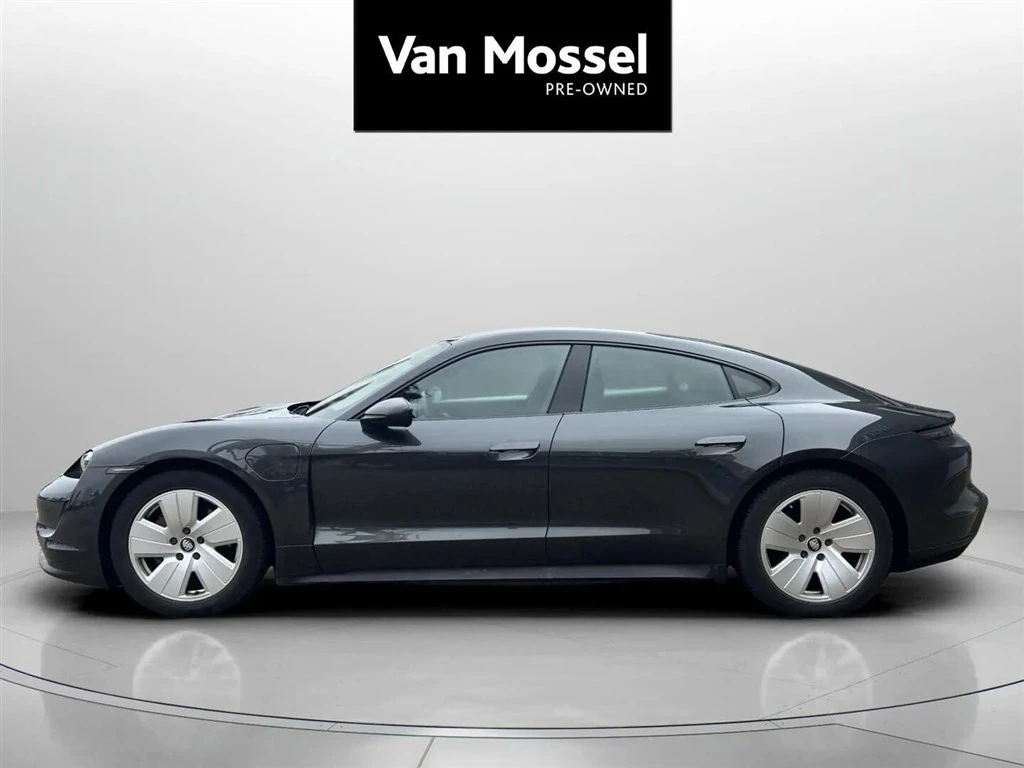 Porsche-Taycan-image-7
