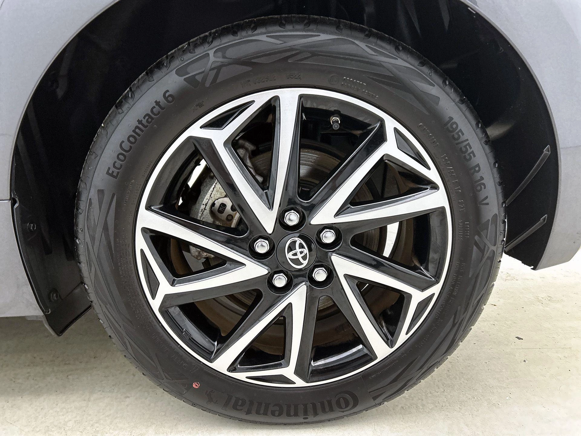 Toyota-Yaris-image-34
