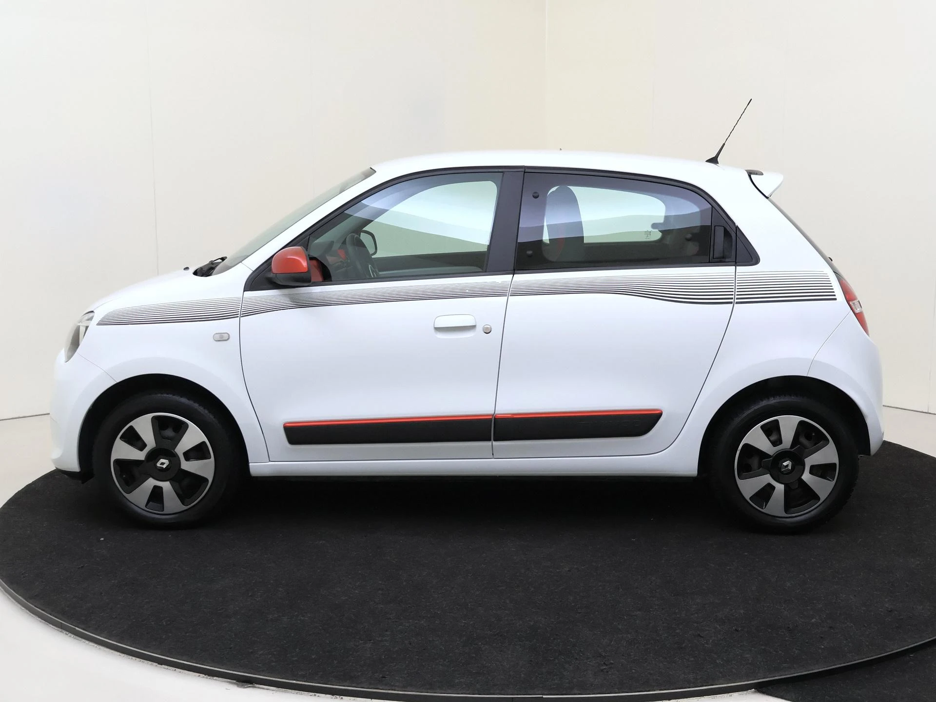 Renault-Twingo-image-7