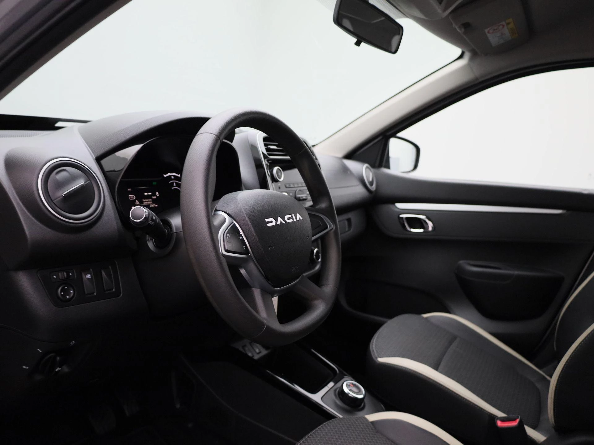 Dacia-Spring-image-22