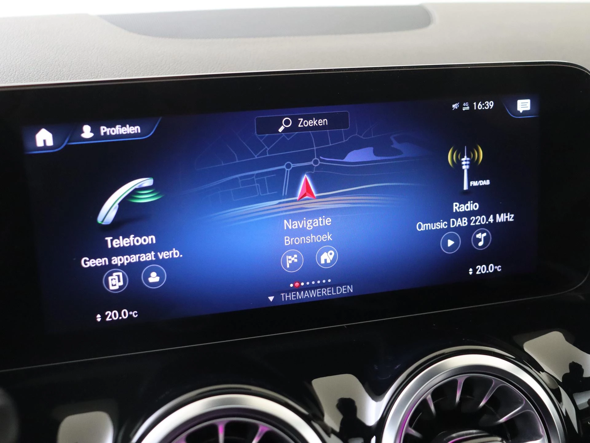 Mercedes-Benz-B-Klasse-image-18