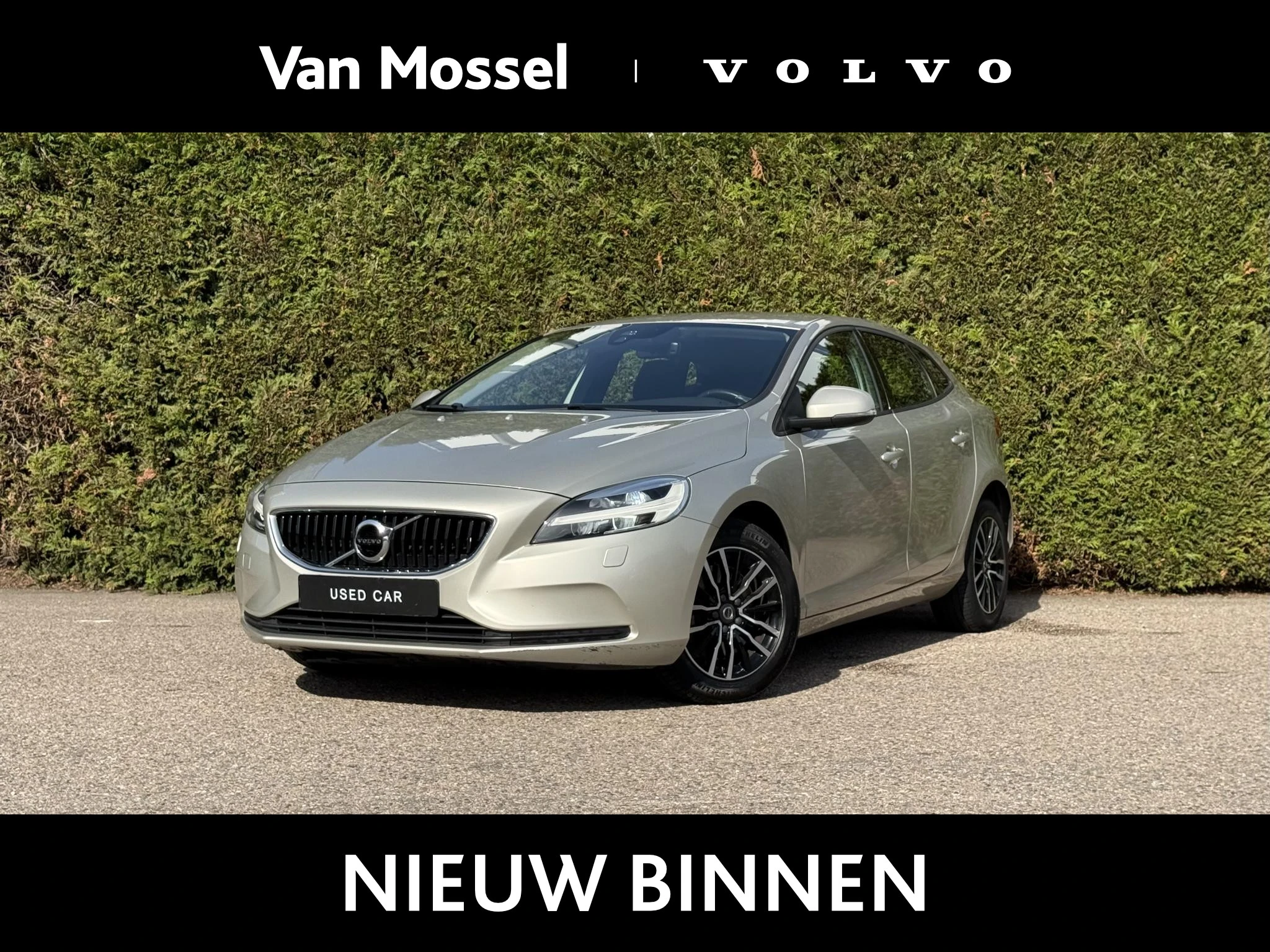 Volvo-V40-image-0