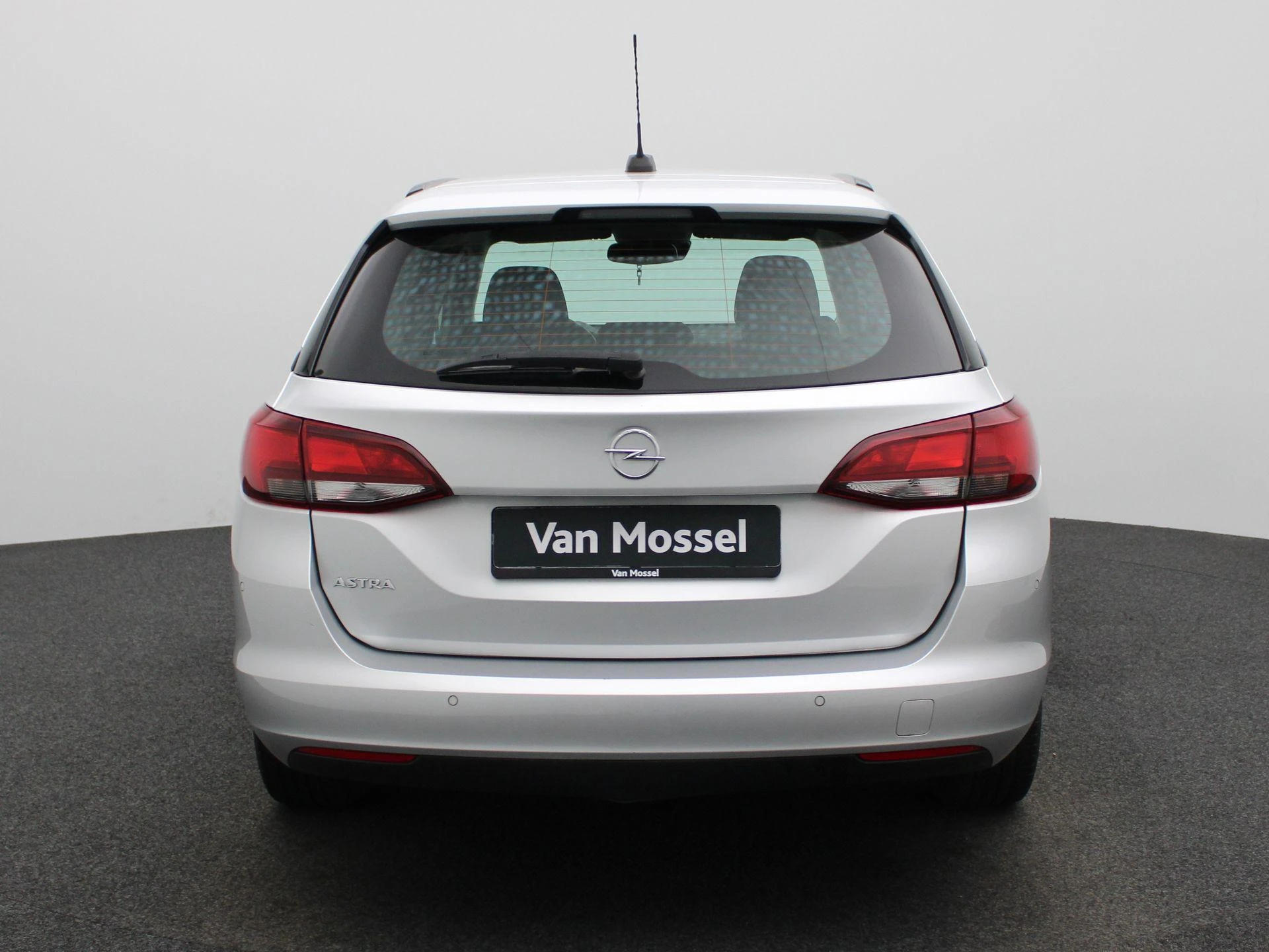 Opel-Astra-image-4