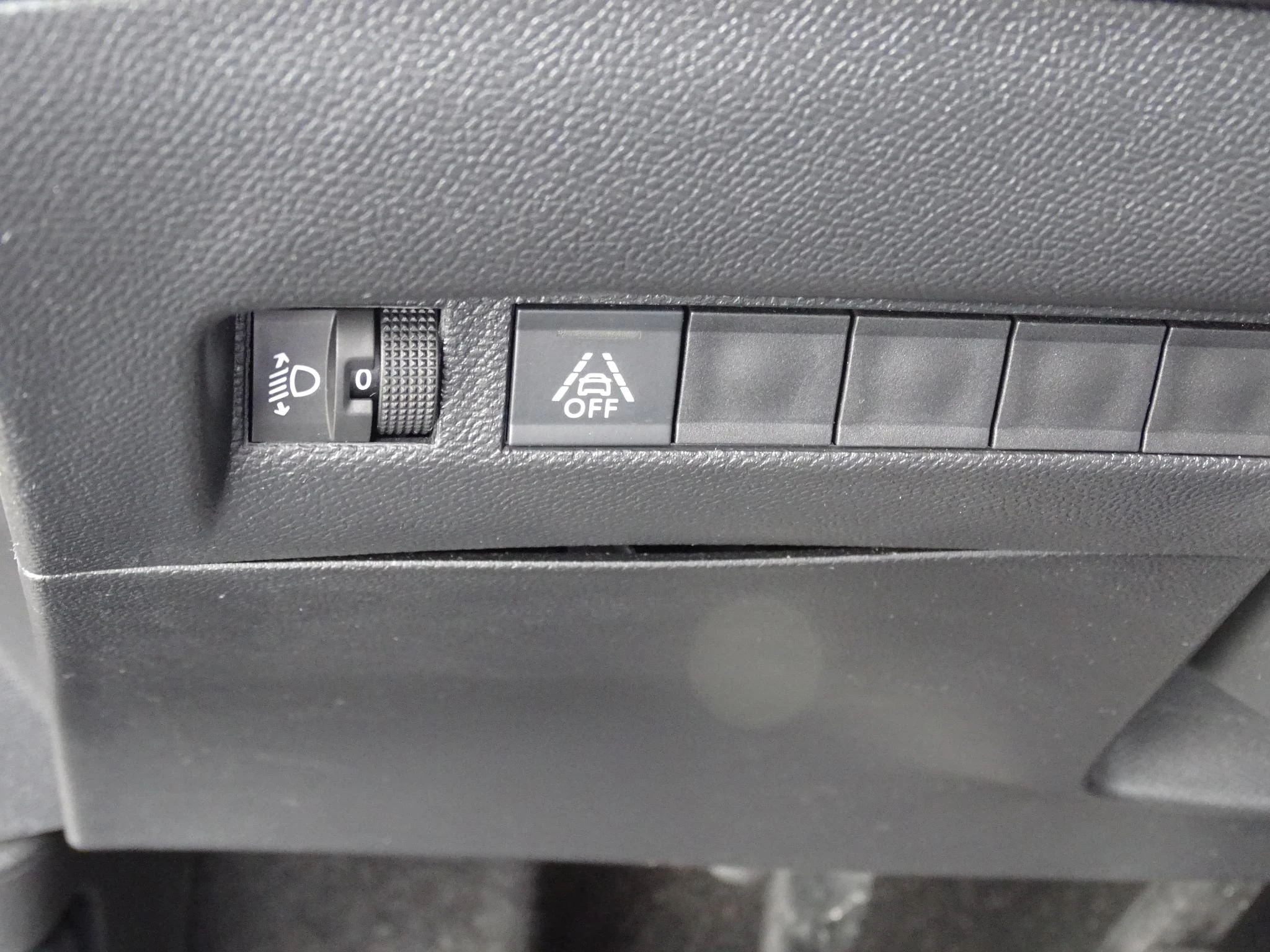 Peugeot-2008-image-24
