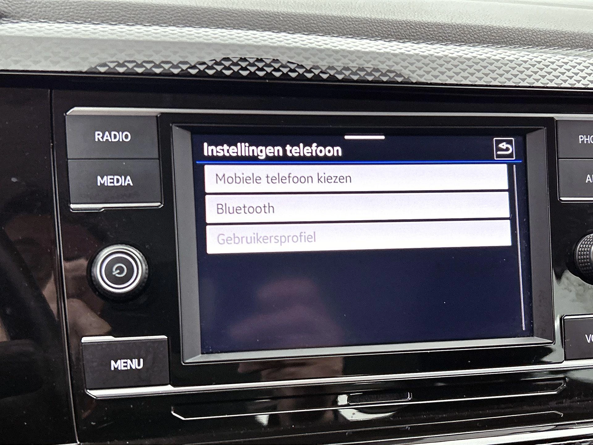 Volkswagen-Polo-image-14