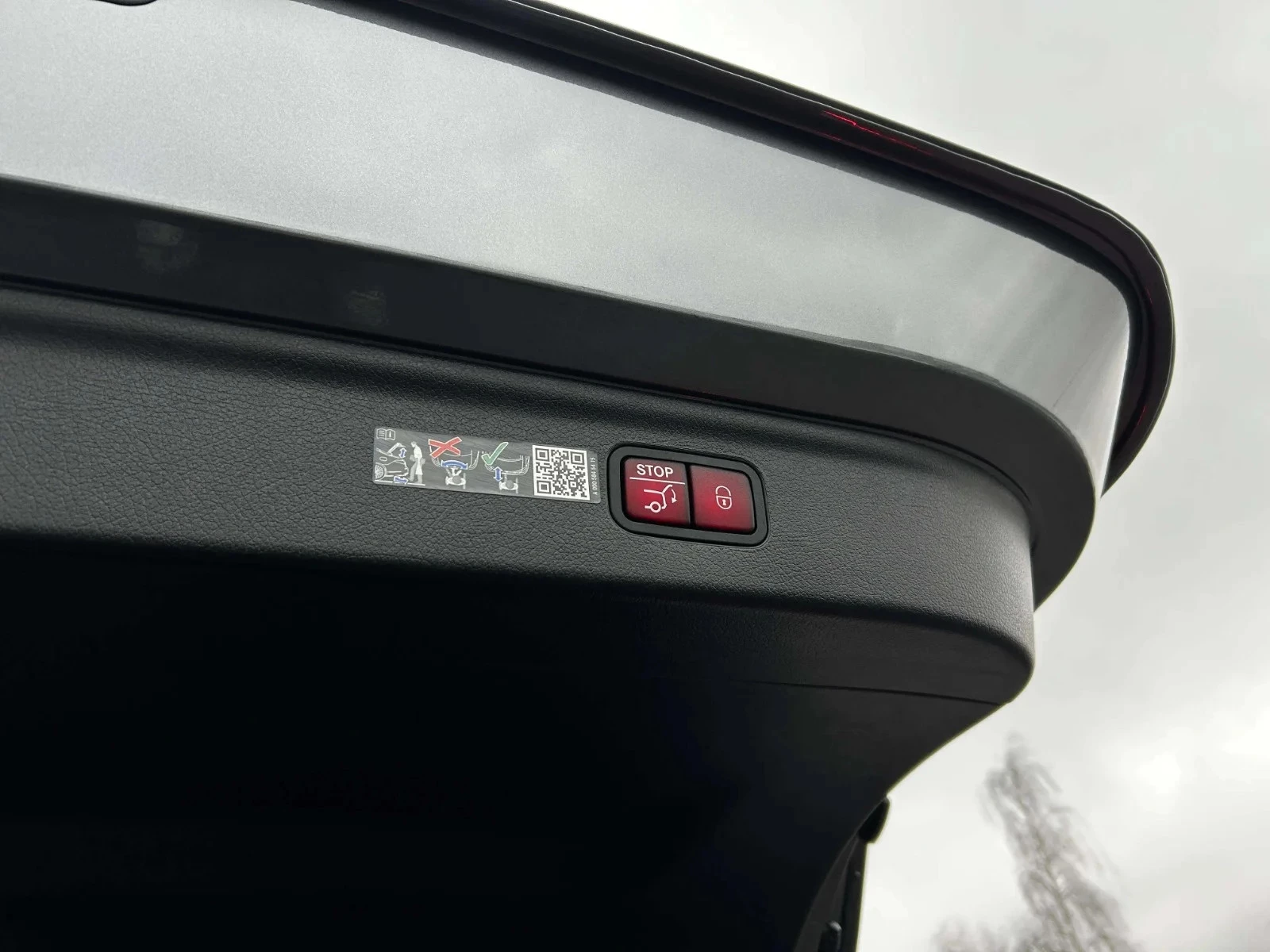 Mercedes-Benz-EQE-image-23