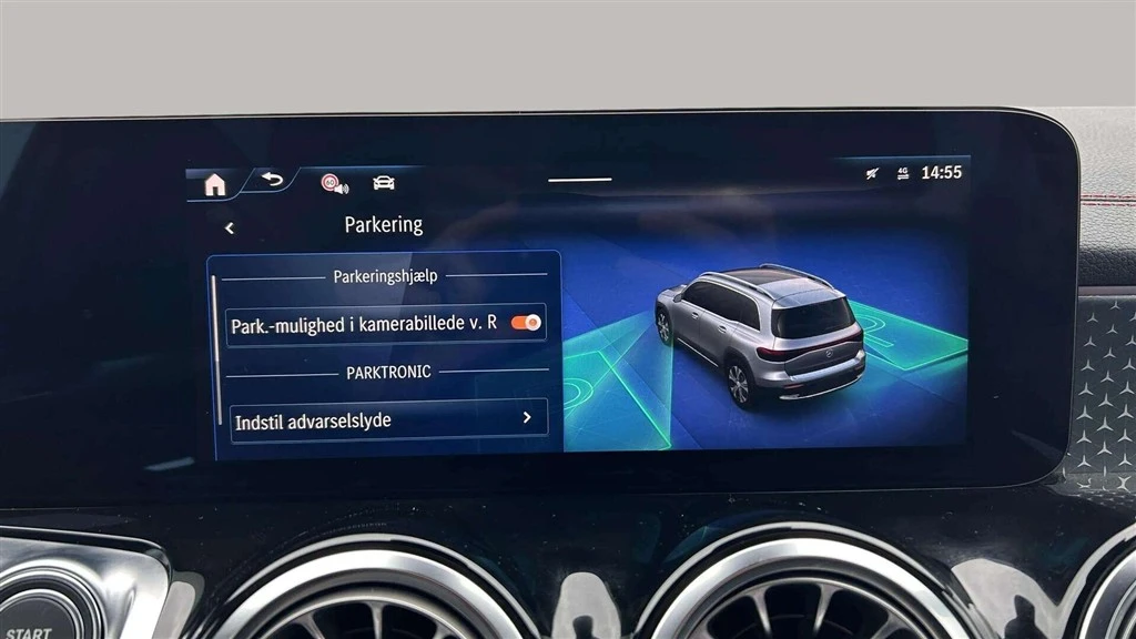 Mercedes-Benz-EQB-image-21