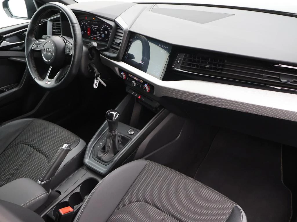Audi A1 Sportback Audi A1 Sportback 25TFSI 95PK *AUTOMAAT*LEDER*SHADOW*S LINE INTERIEUR*VIRTUAL COCKPIT*CRUISE*APP-CONNECT*...*