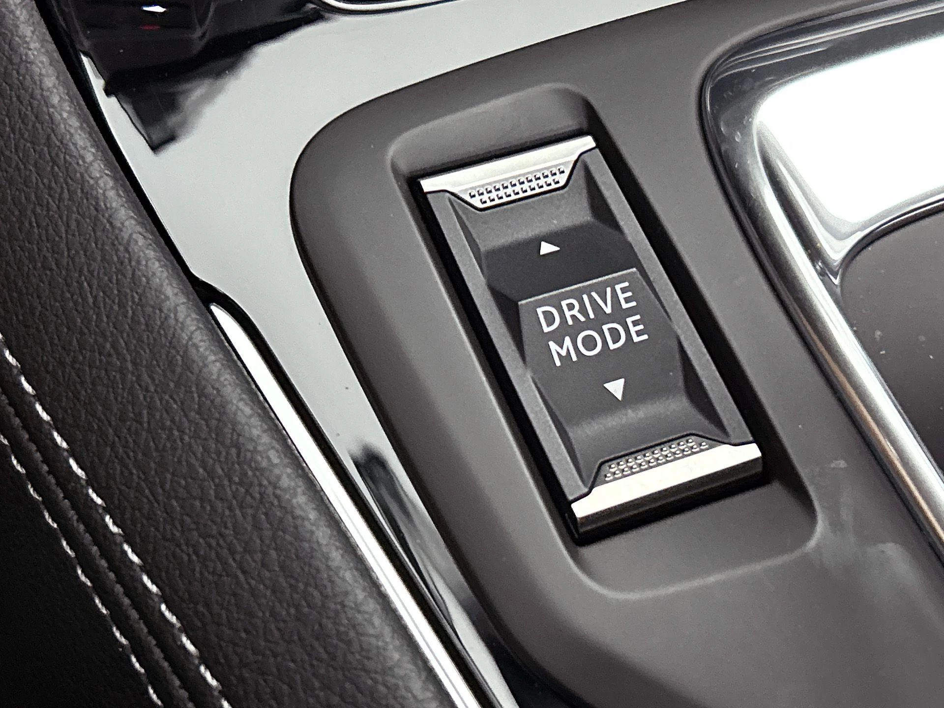 Opel Grandland 1.6 Turbo Plug-In Hybrid Business Elegance