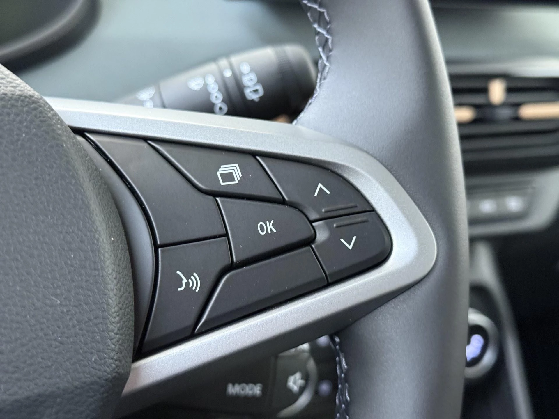 Dacia-Sandero Stepway-image-14