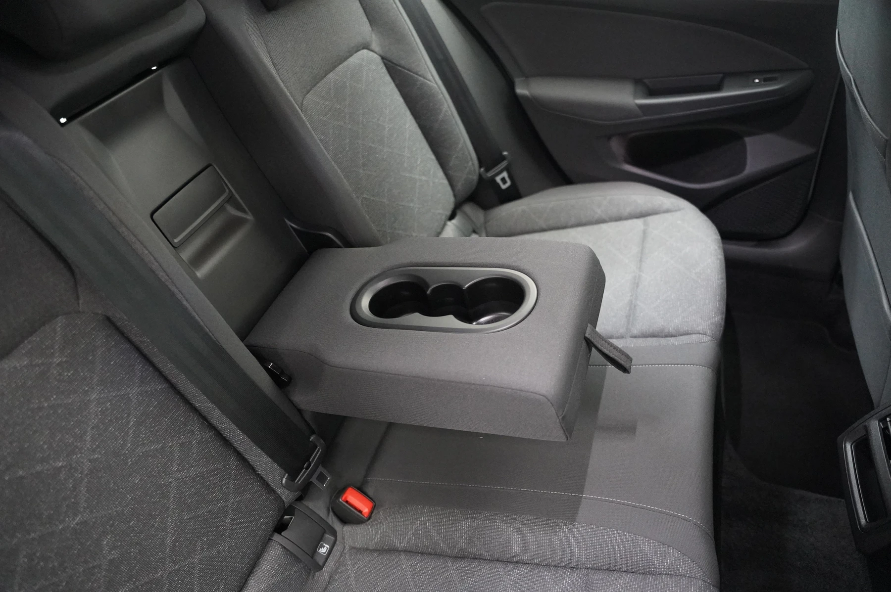 Volkswagen-Golf-image-28