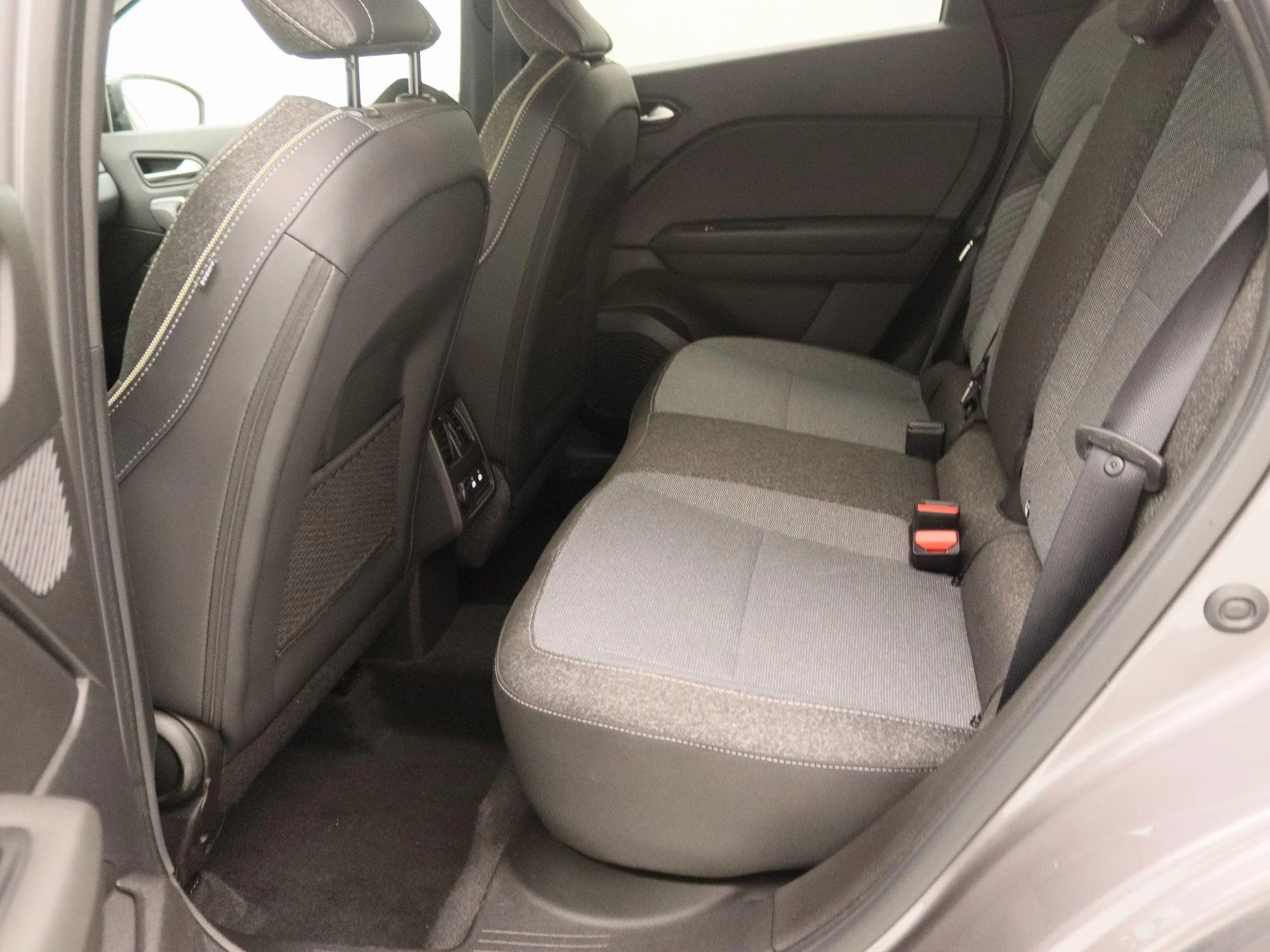 Renault Captur 1.8 E-Tech full hybrid 160 Techno