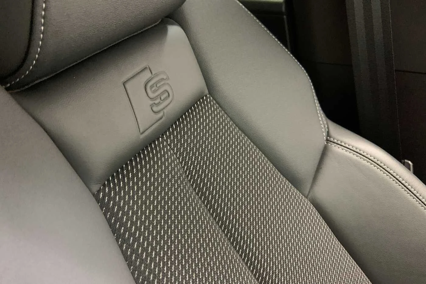Audi-Q4 Sportback e-tron-image-20