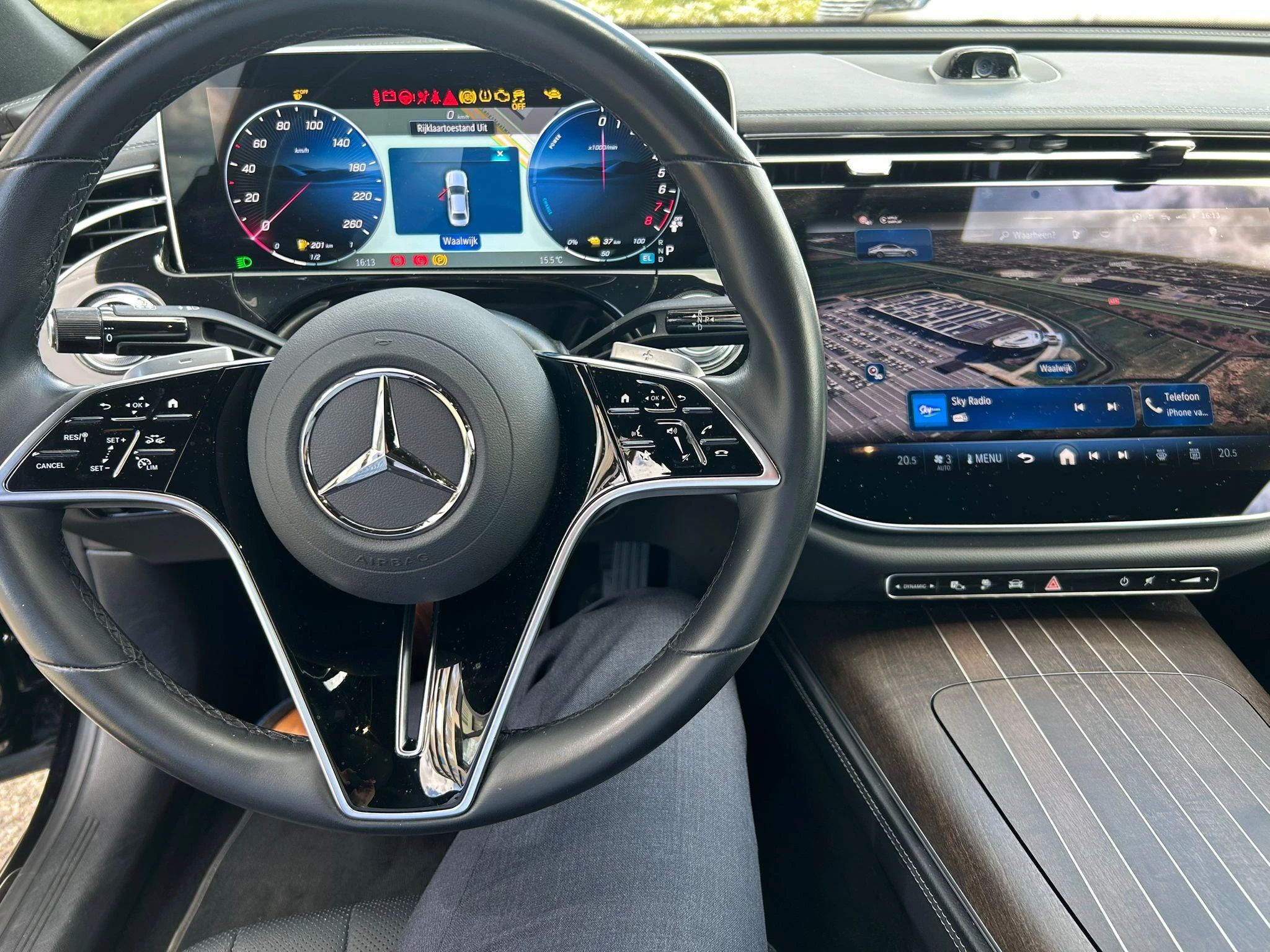Mercedes-Benz E-Klasse 400 e 4MATIC Exclusive Line