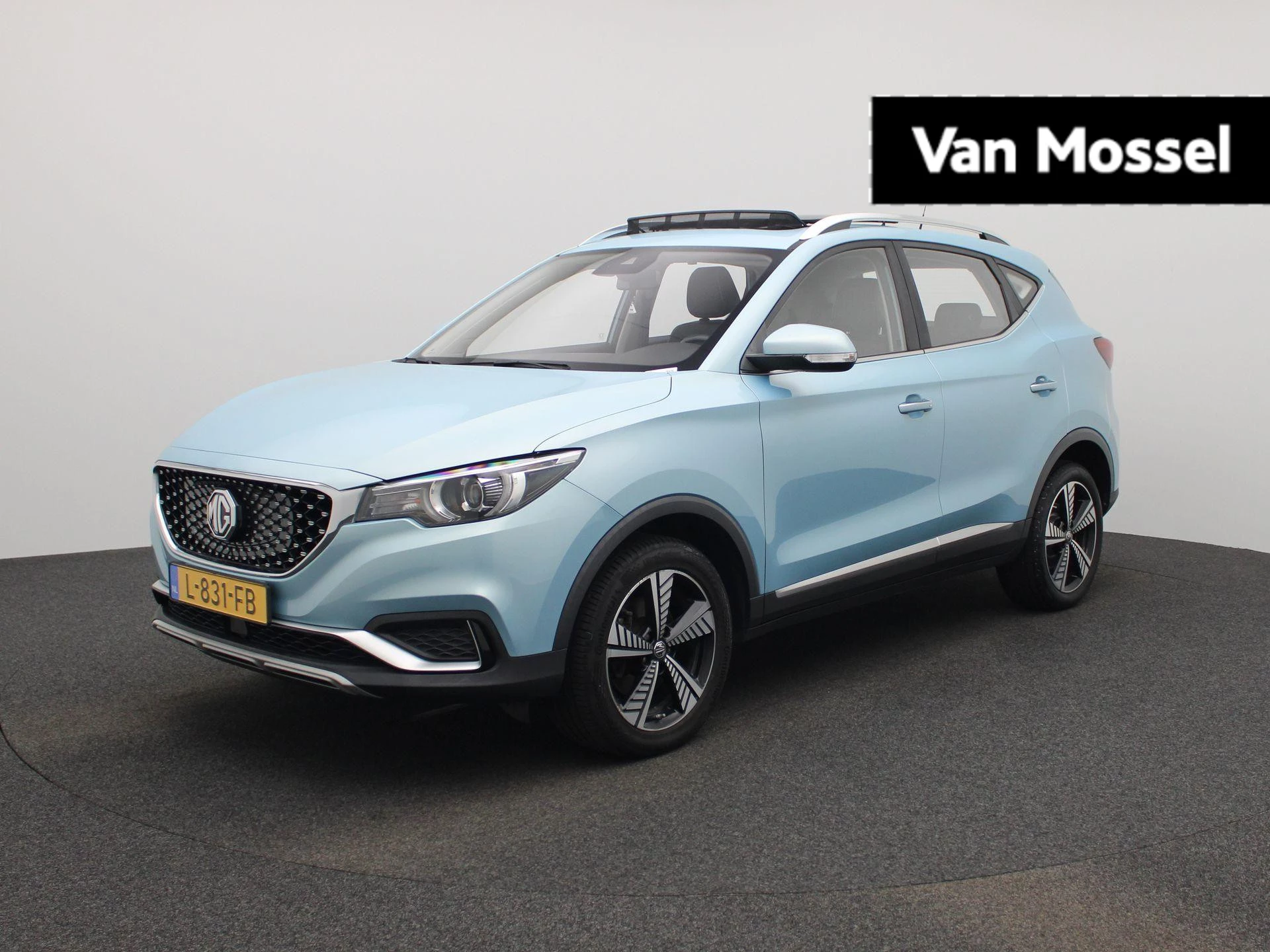 MG-ZS EV-image-0