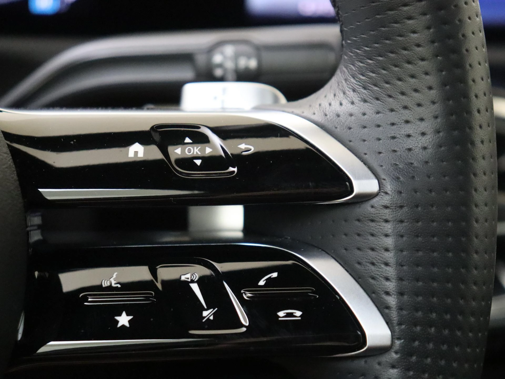 Mercedes-Benz-A-Klasse-image-13