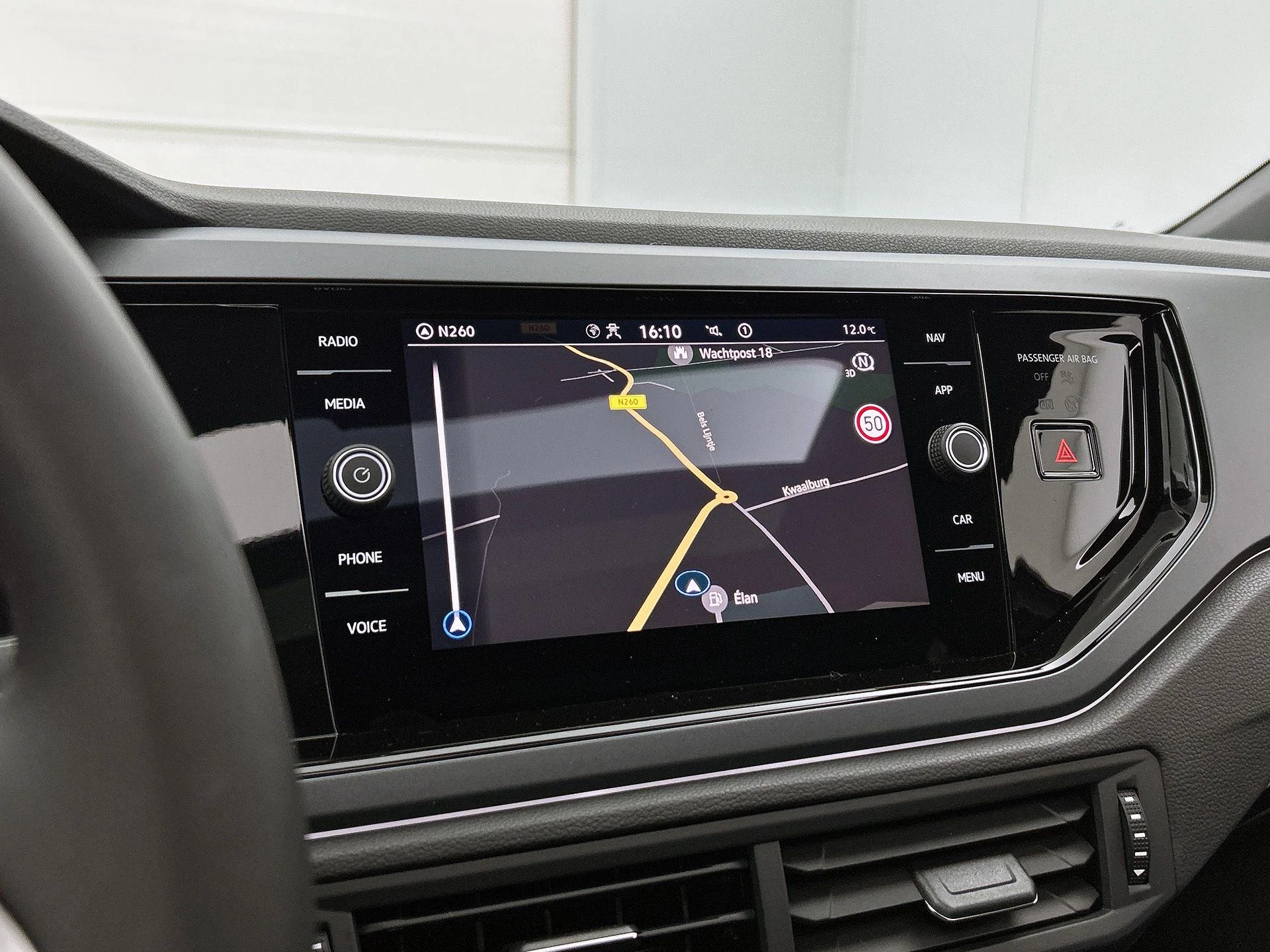 Volkswagen-Polo-image-29