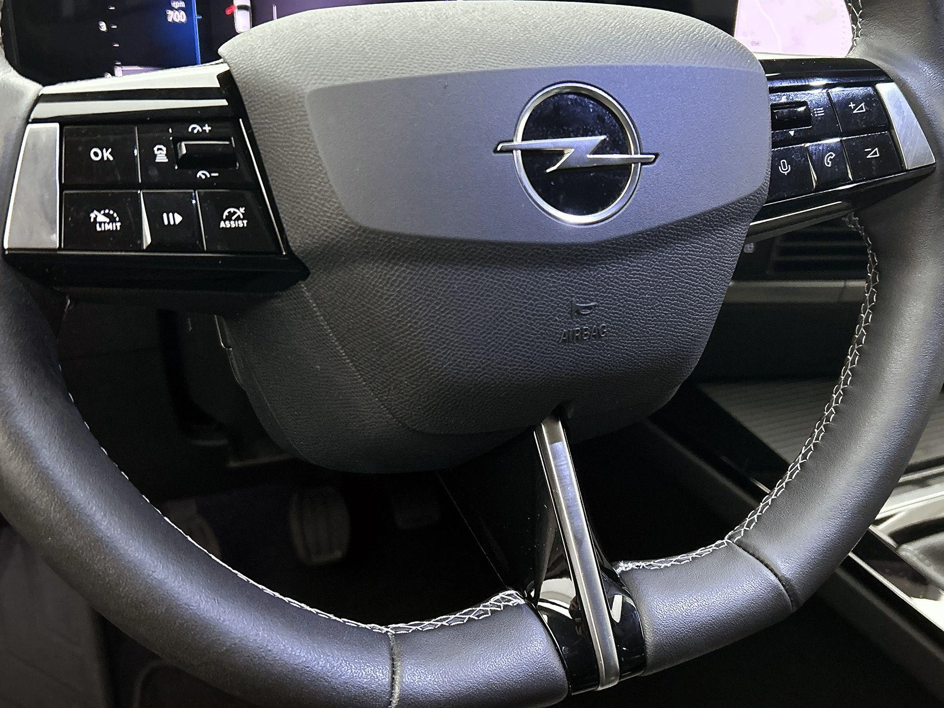 Opel-Astra-image-35