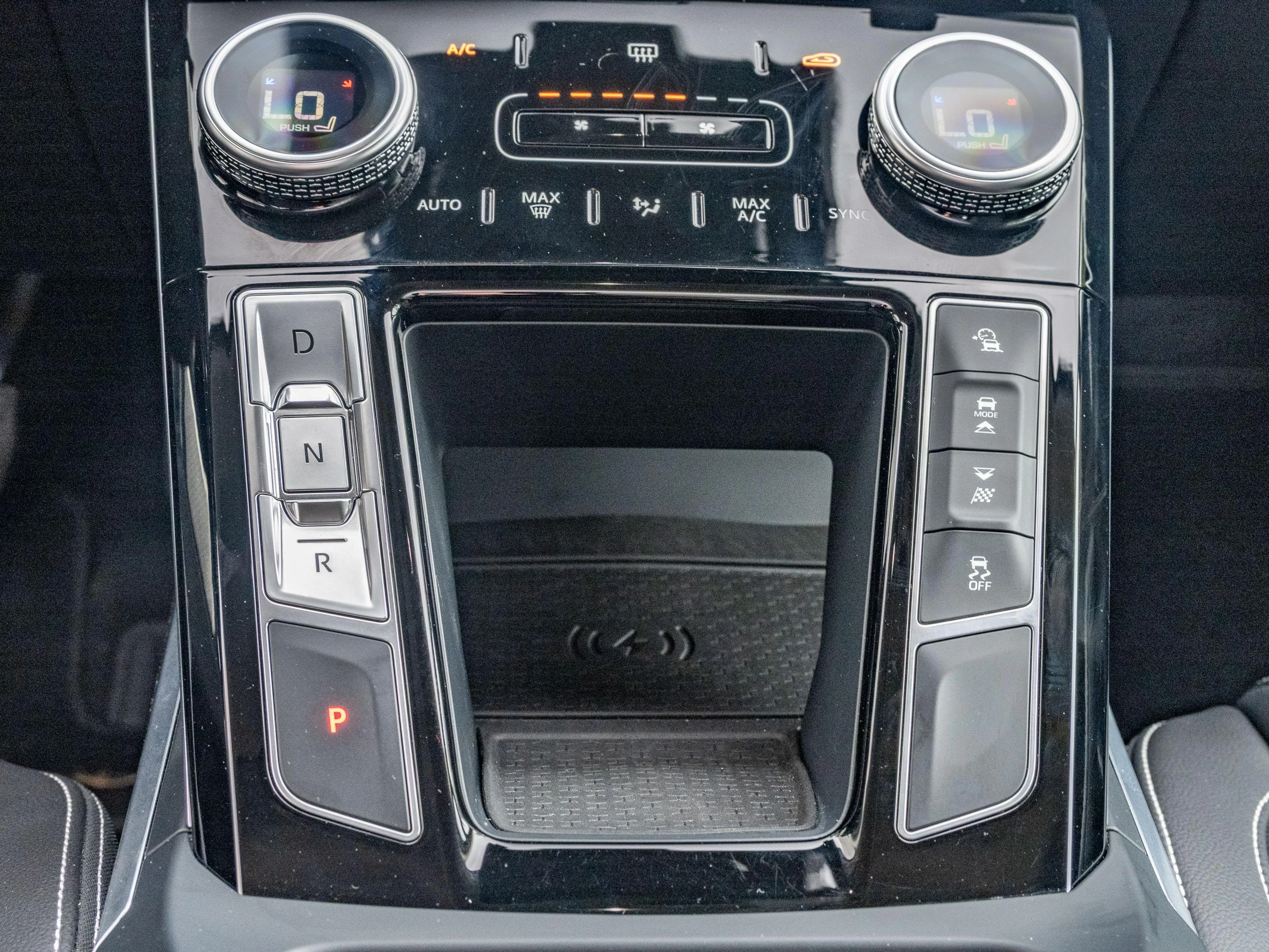 Jaguar-I-PACE-image-16
