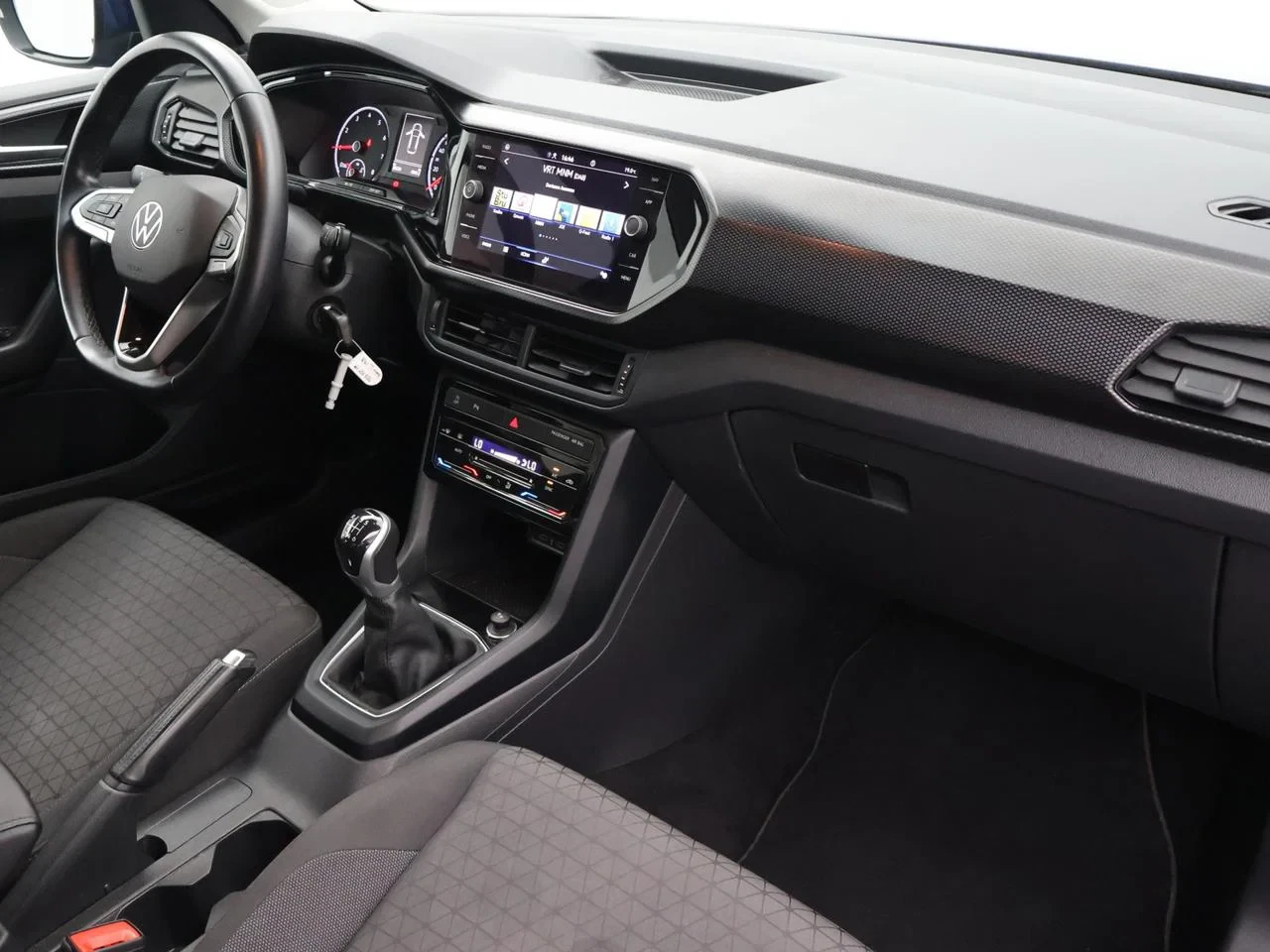 Volkswagen-T-Cross-image-6