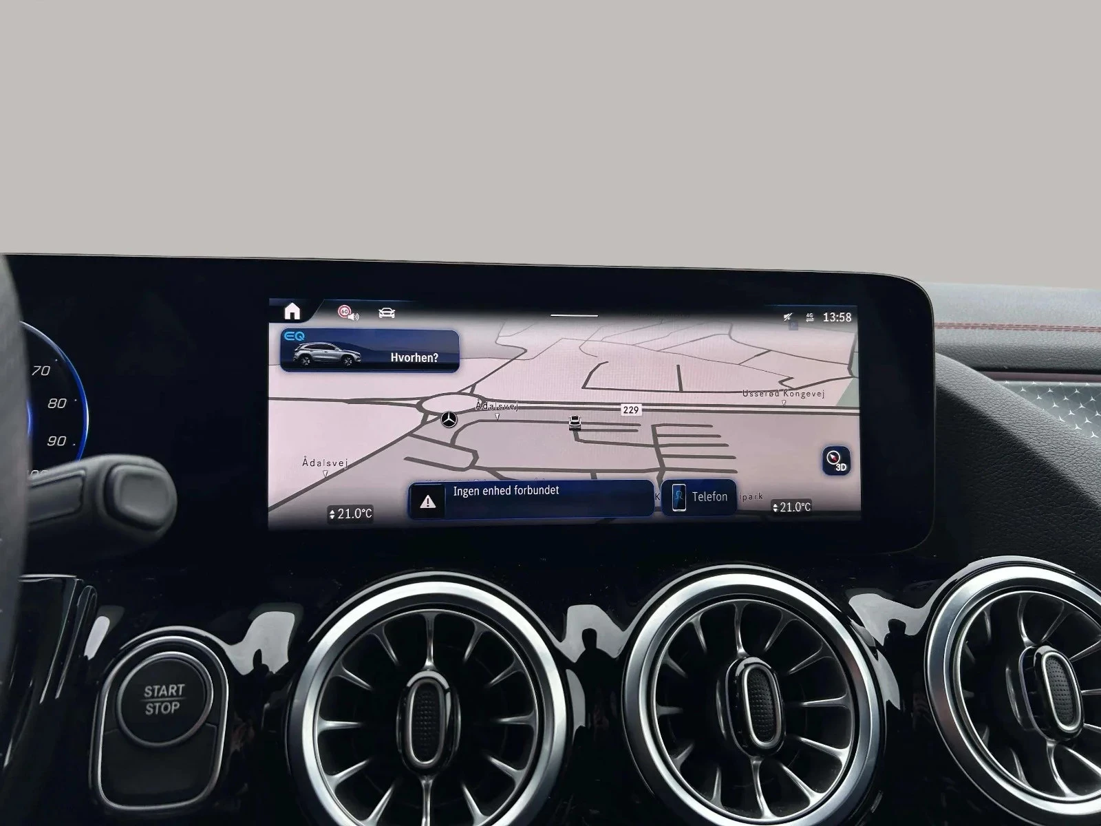 Mercedes-Benz-EQA-image-15