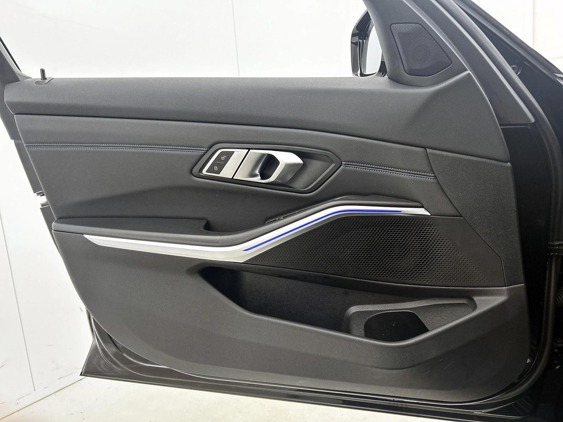 BMW-3 Serie-image-28