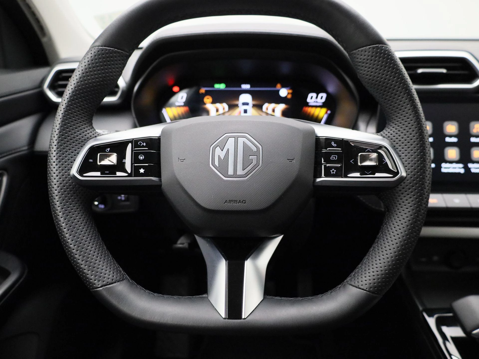 MG ZS 1.5 Hybrid+ Luxury
