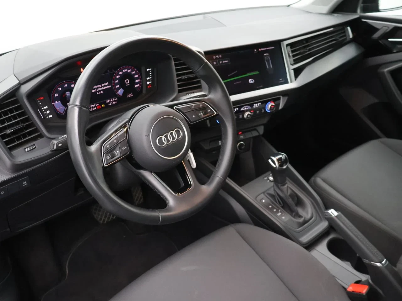 Audi-A1 Sportback-image-2