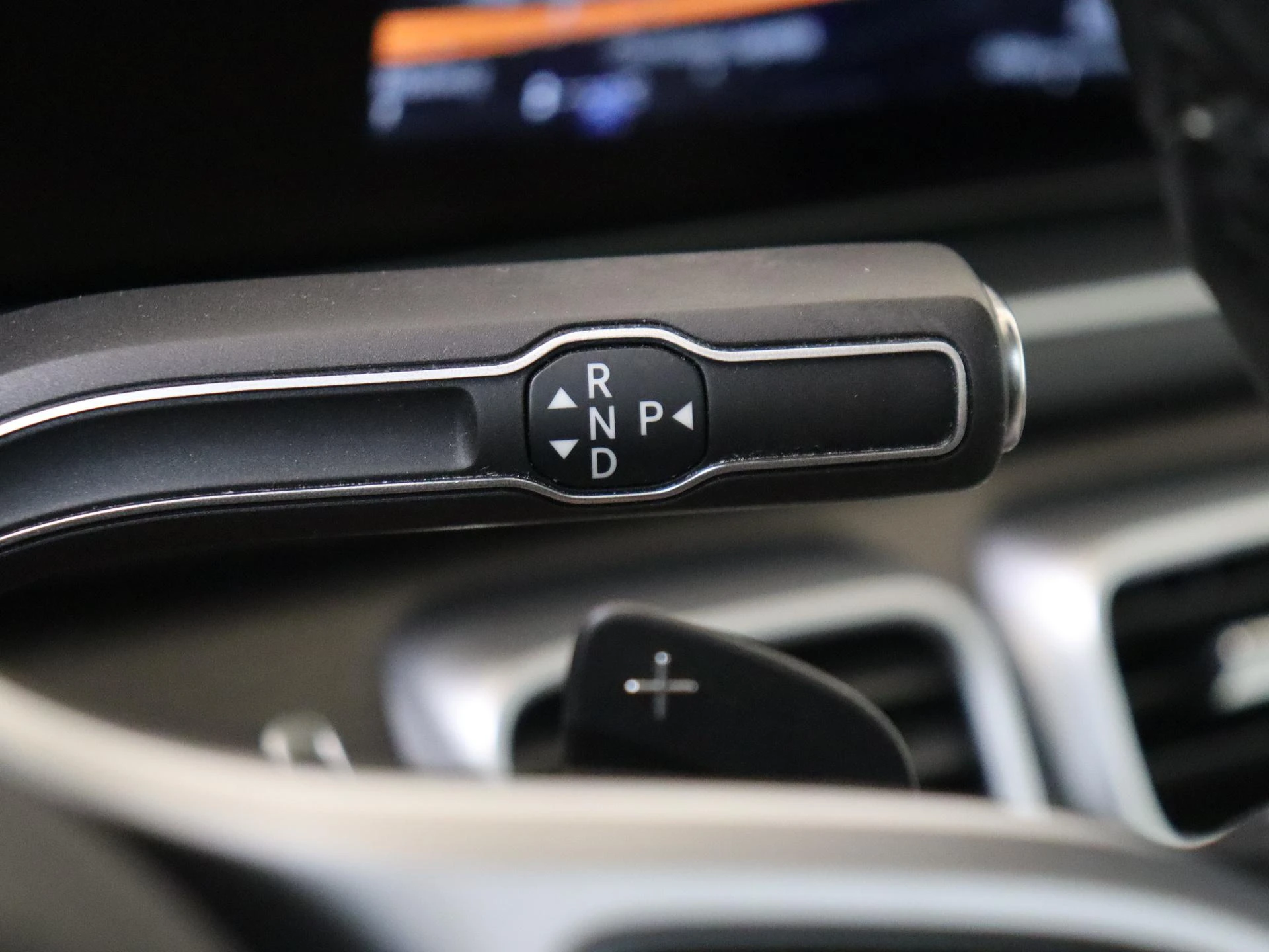 Mercedes-Benz-GLE-image-13