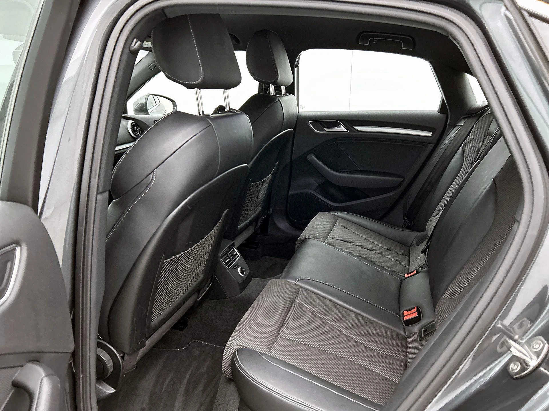 Audi A3 Limousine 35 TFSI CoD Advance Sport