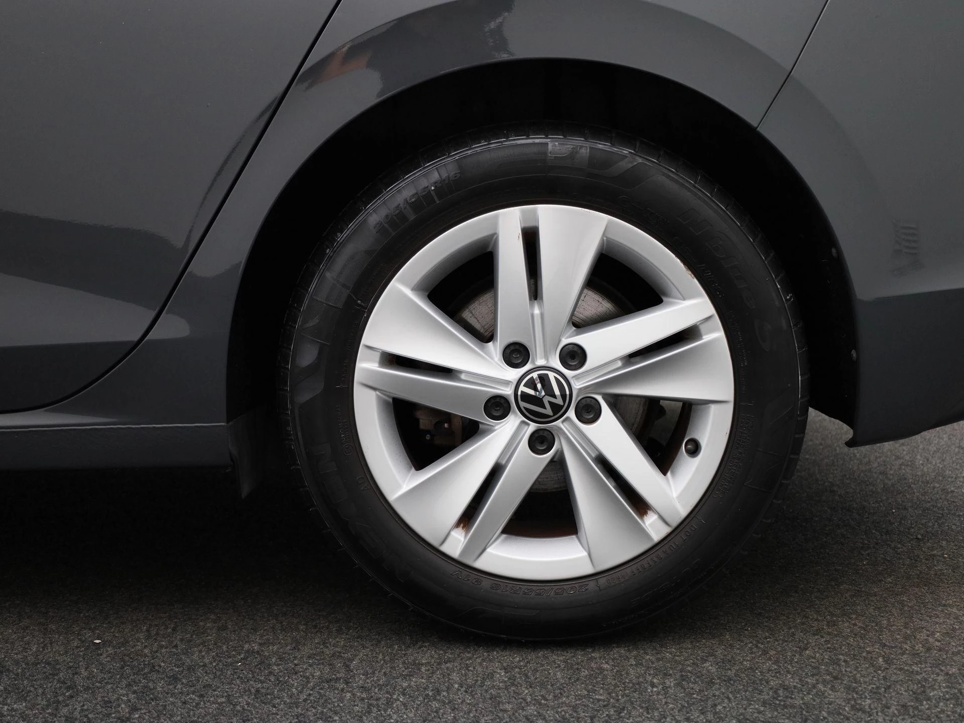 Volkswagen Golf VIII 1.5 eTSI Life DSG | Adaptive Cruise | Camera | PDC
