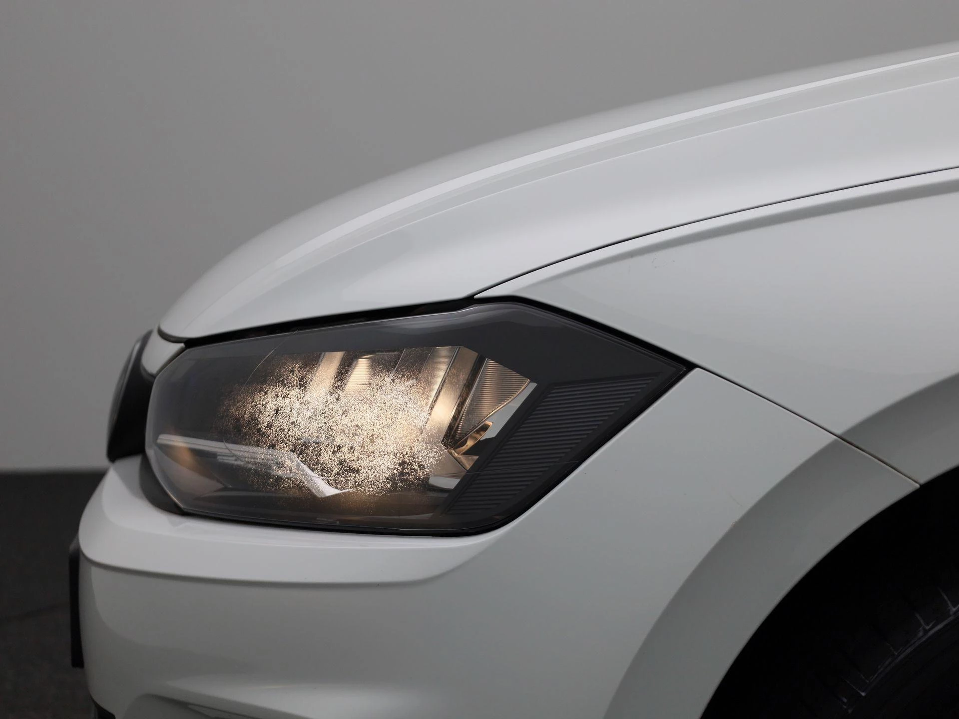 Volkswagen-Polo-image-14