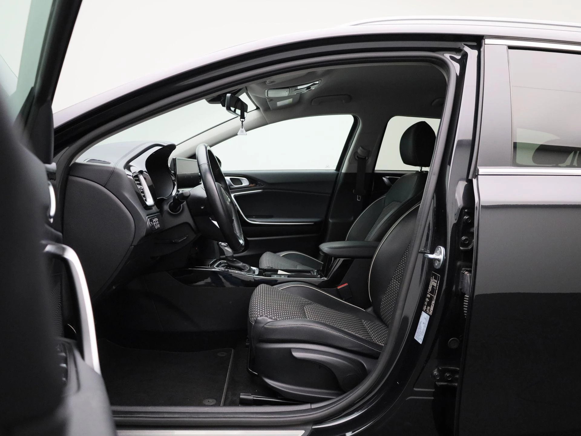 Kia cee'd Sportswagon Business Line 1.6 GDi PHEV DCT
